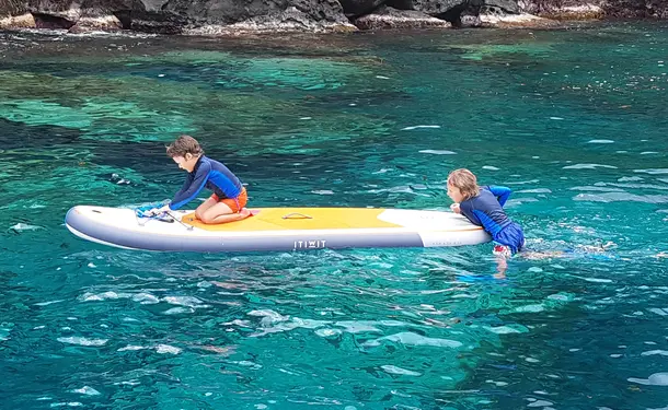 Journée catamaran en petit comité avec les tortues