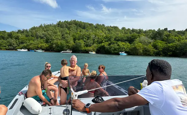Full day to discover the islets of François (with lobster)