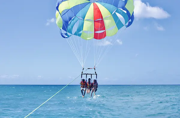 Parachute ascensionnel à fortes sensations
