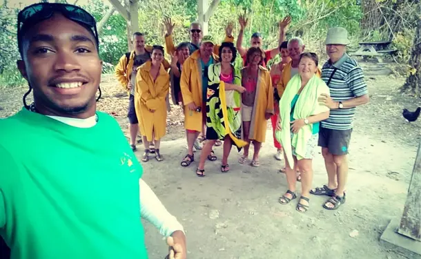 Immersion dans la mangrove de Génipa