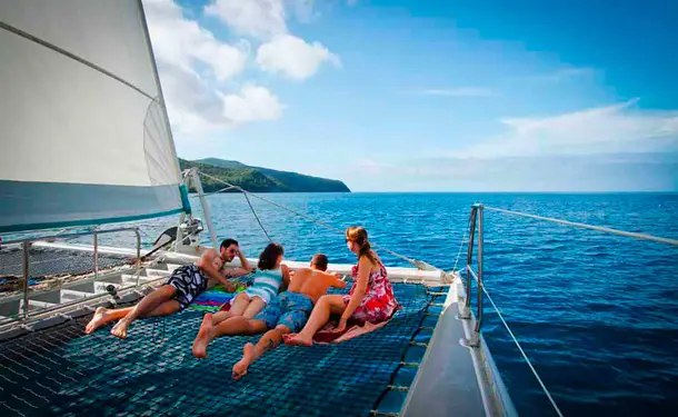 Catamaran getaway at the foot of Rocher du Diamant