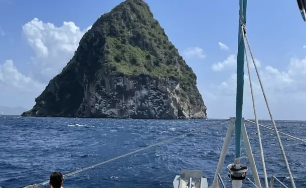 Catamaran getaway at the foot of Rocher du Diamant