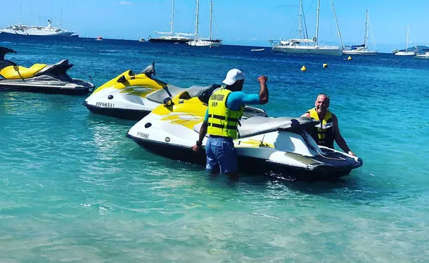 Randonnée en jet-ski dans le sud de l'île