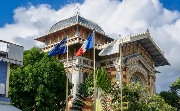 La Bibliothèque de Schœlcher 