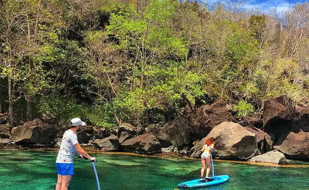 Découverte des criques insolites de Grande anse en paddle !