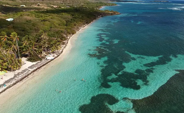 Martinique seen from the sky at the controls of a plane