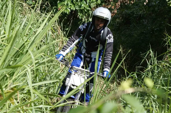 Moto trial hors des sentiers battus