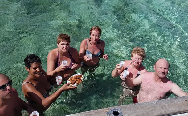 Full day to discover the islets of François (with lobster)