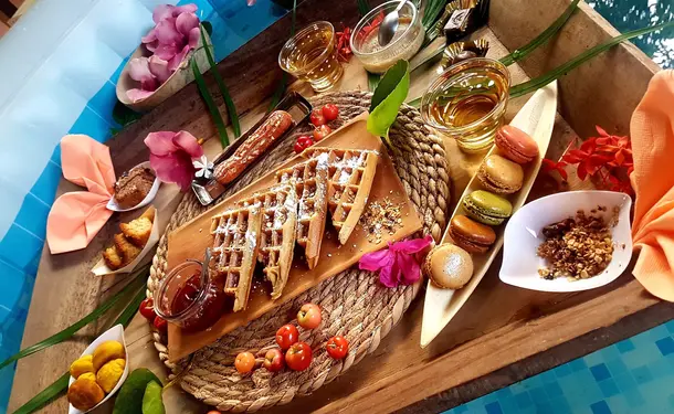 Aqua Momen'thé : Floating snack and massage 