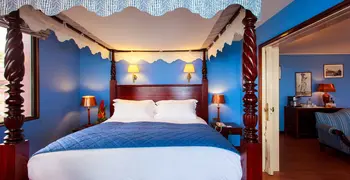Bakoua Hotel ⭐️⭐️⭐️⭐️