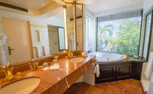 Hôtel Bakoua ⭐️⭐️⭐️⭐️