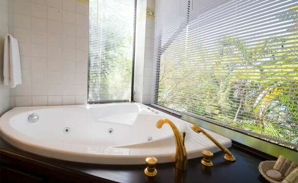 Hôtel Bakoua ⭐️⭐️⭐️⭐️