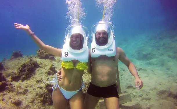 Walking underwater? A very special excursion!