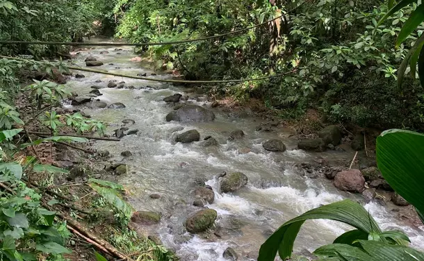 Rando Dlo - Hiking and natural spa at the Dumauzé River