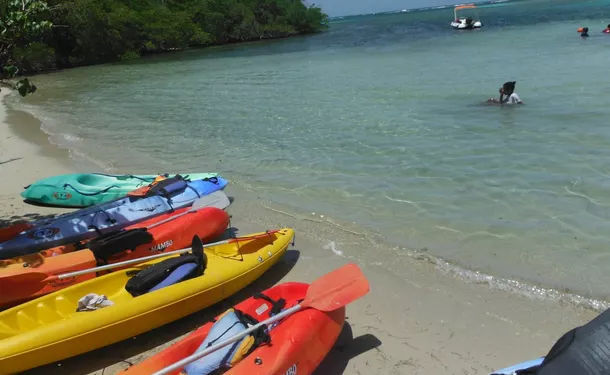 Kayak trip to ilet Chancel, the iguana island