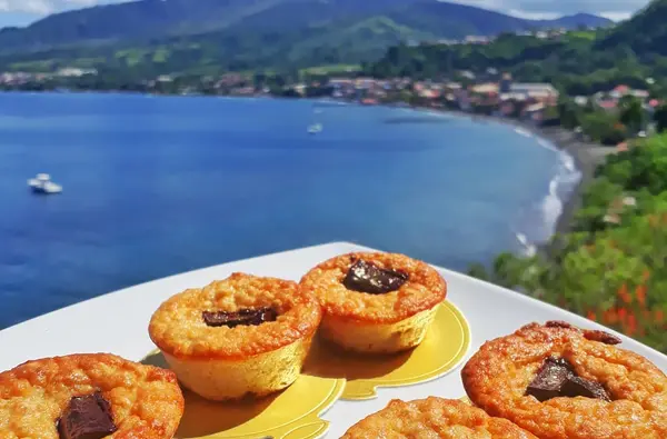 Gourmet crossing to the North Caribbean