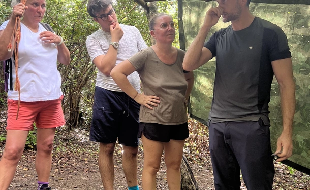 Expérience de survie en immersion dans la nature