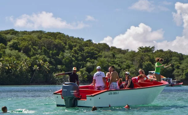 Journée bateau complète sur la côte Est de l'île