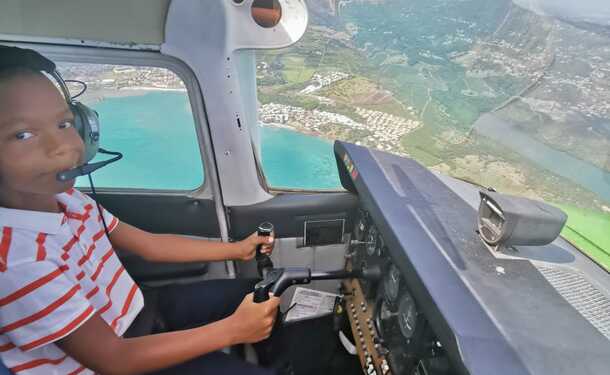 La Martinique vue du ciel aux commandes d'un avion