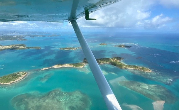 La Martinique vue du ciel aux commandes d'un avion