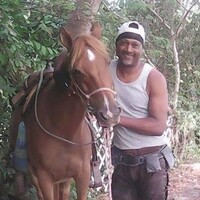 <span class="translation_missing" title="translation missing: fr.pages.partials.home_percs_hosts.photo_of_host, host_name: Luc">Photo Of Host</span>