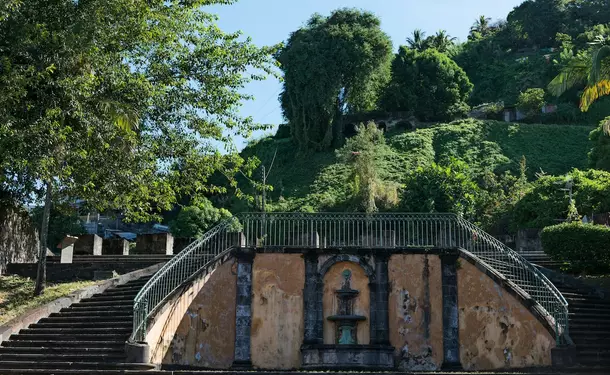 Rum, History and Nature in the North of the island