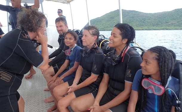 Baptême de plongée en mer des caraïbes