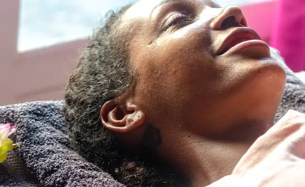 Massage du visage japonais (Kobido)