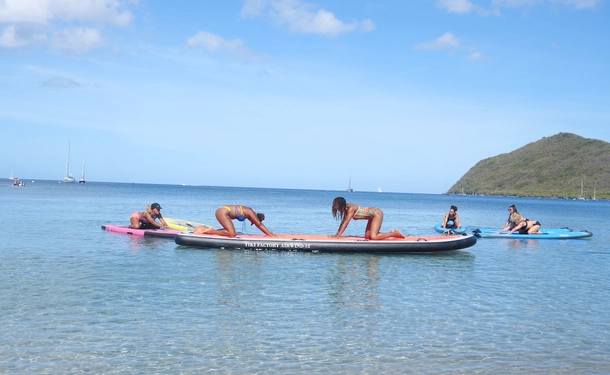 Paddle Yoga, an unusual wellness activity