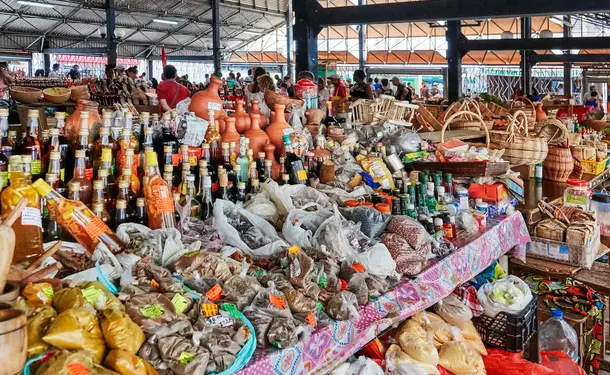 Le marché couvert de Fort-de-France