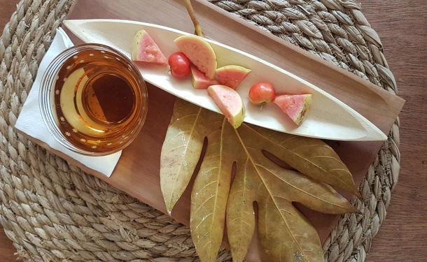 Aqua Momen'thé : Floating snack and massage 