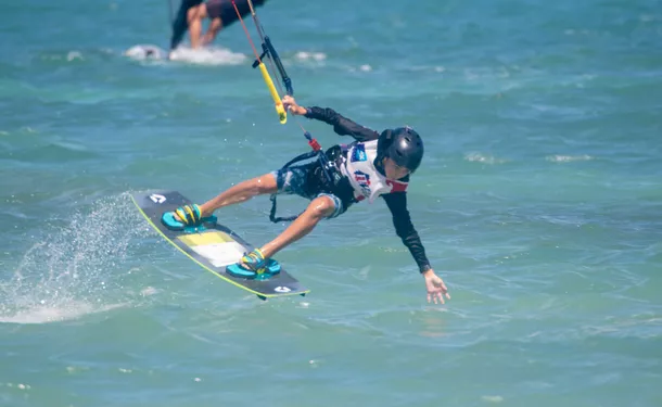Kitesurf dans la baie du Vauclin