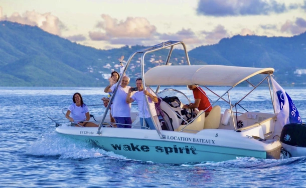 Location d'un bateau à moteur Flyer Open 650